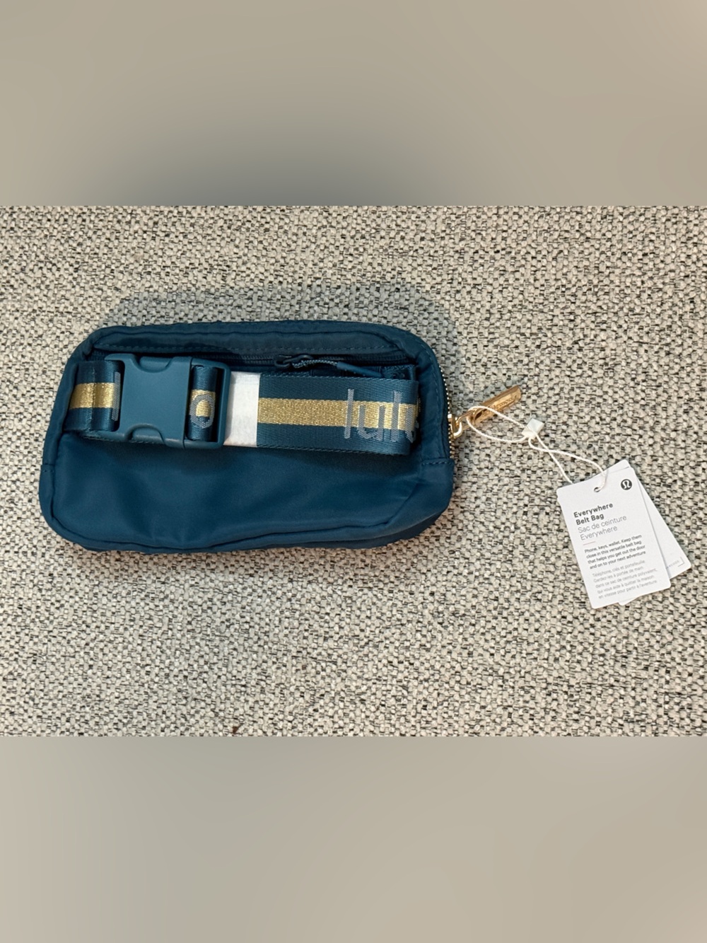 lululemon athletica Navy Blue Everywhere Belt Bag - Picture 2 of 2